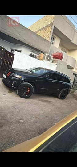 جیپ گراند شیرۆکی